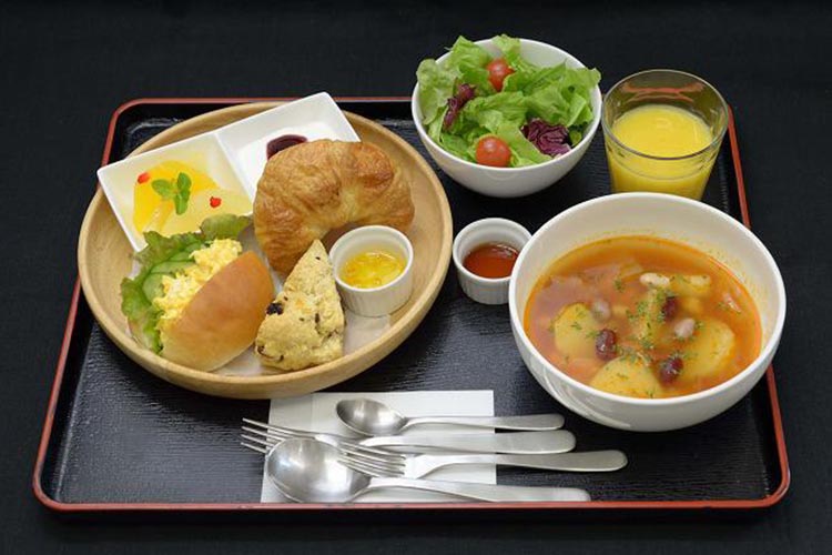 朝食